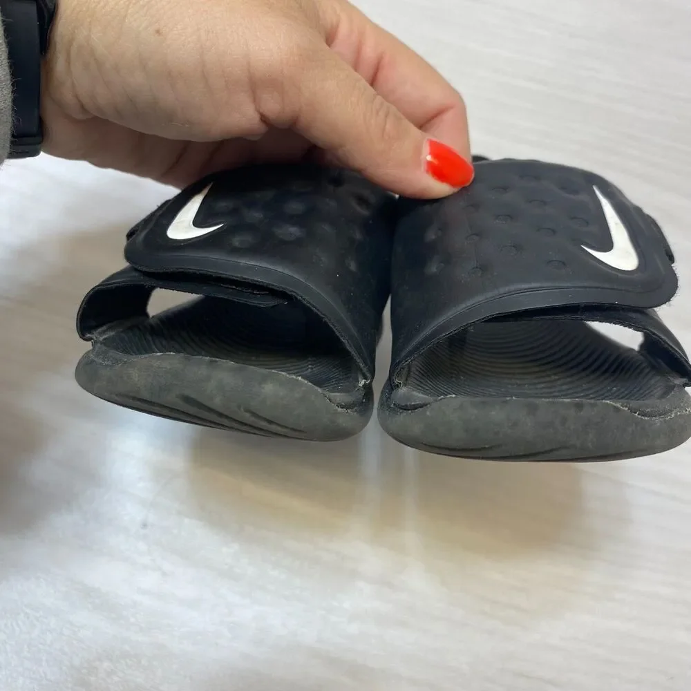 Nike Sunray Adjust 5 Sandals Kids Size 7C Black Adjustable Straps Comfort Casual